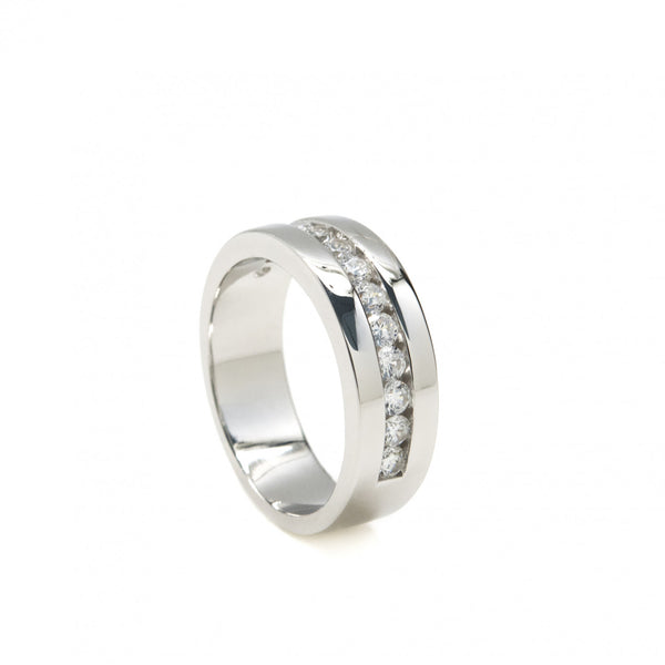 Bague en argent avec piste centrale en zircon