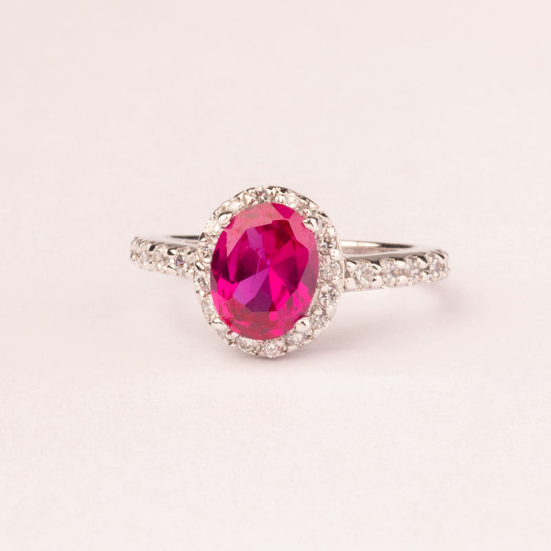 Bague ovale rubis zircone avec micro zircons.