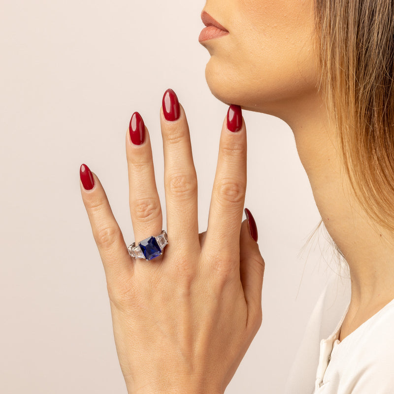 Bague baguette avec solitaire rubis rectangulaire