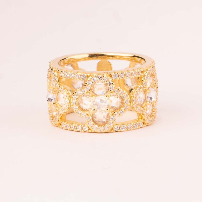 Bague bandeau fleur blanche baignée d'or 18 carats