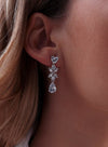 Petites boucles d'oreilles de mariée en argent avec motif floral