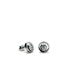 Petites boucles d'oreilles de mariée design double cercle avec zircone