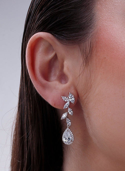 Longues boucles d'oreilles de mariée en argent, conception linéaire