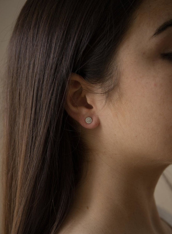 Petites boucles d'oreilles à motif mini cercle en argent brillant