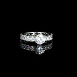 Alliance avec solitaire taille brillant 7 mm