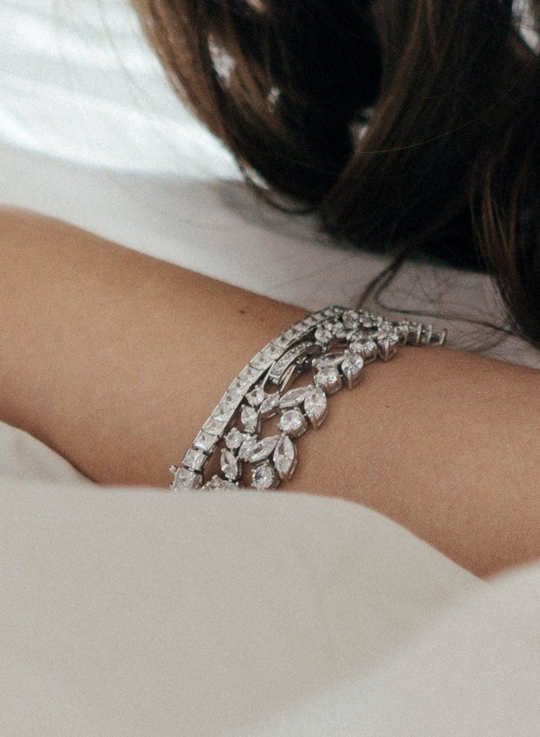 Shiny Silver Bracelets Leaf Design